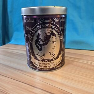 Vintage Collector Tin 100 Year Anniversary of the Girl Scouts Good Condition